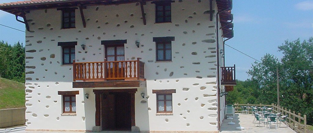 La Casa Rural Madariaga es un alojamiento Nekatur ubicado en Artea (Bizkaia – Euskadi).