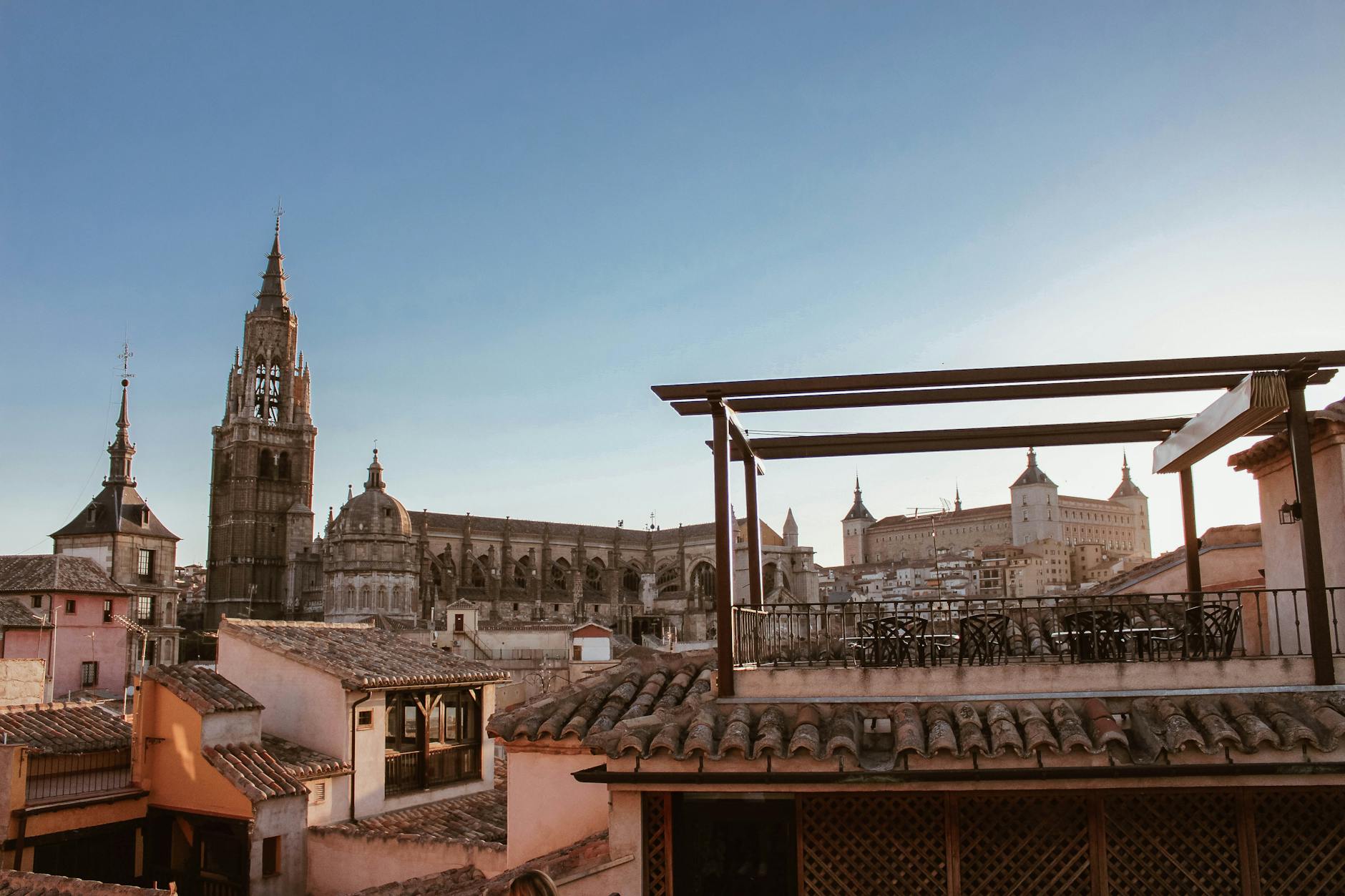 Vista panorámica de la catedral de Toledo desde el mirador del Valle
