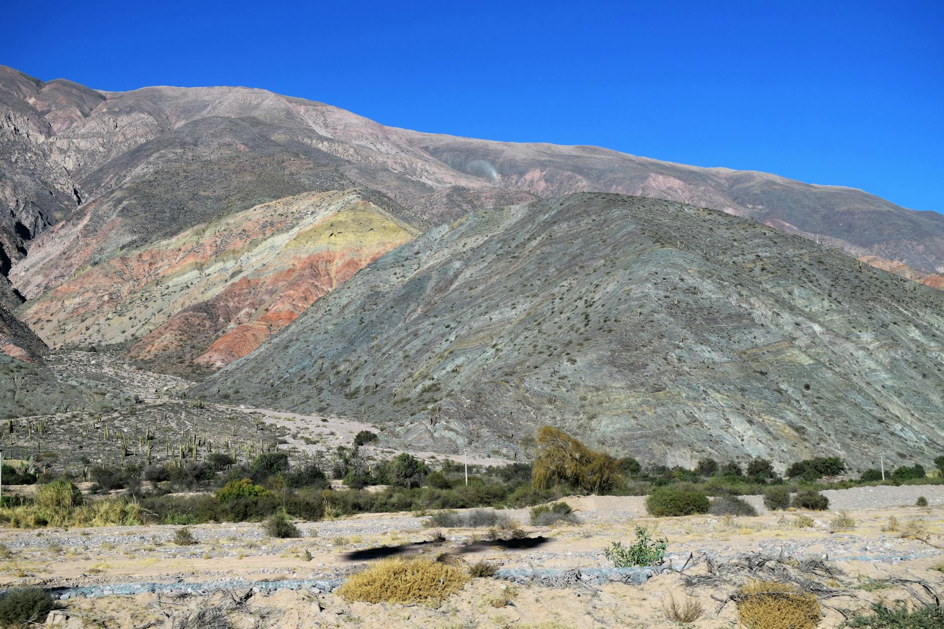 Vista del Cerro de los Siete Colores en Purmamarca, Quebrada de Humahuaca