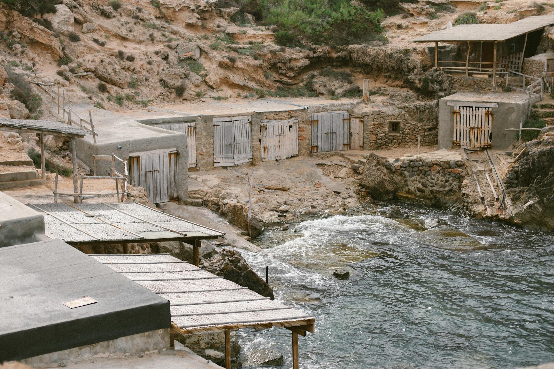 Mercado local de productos frescos en Ibiza en temporada baja