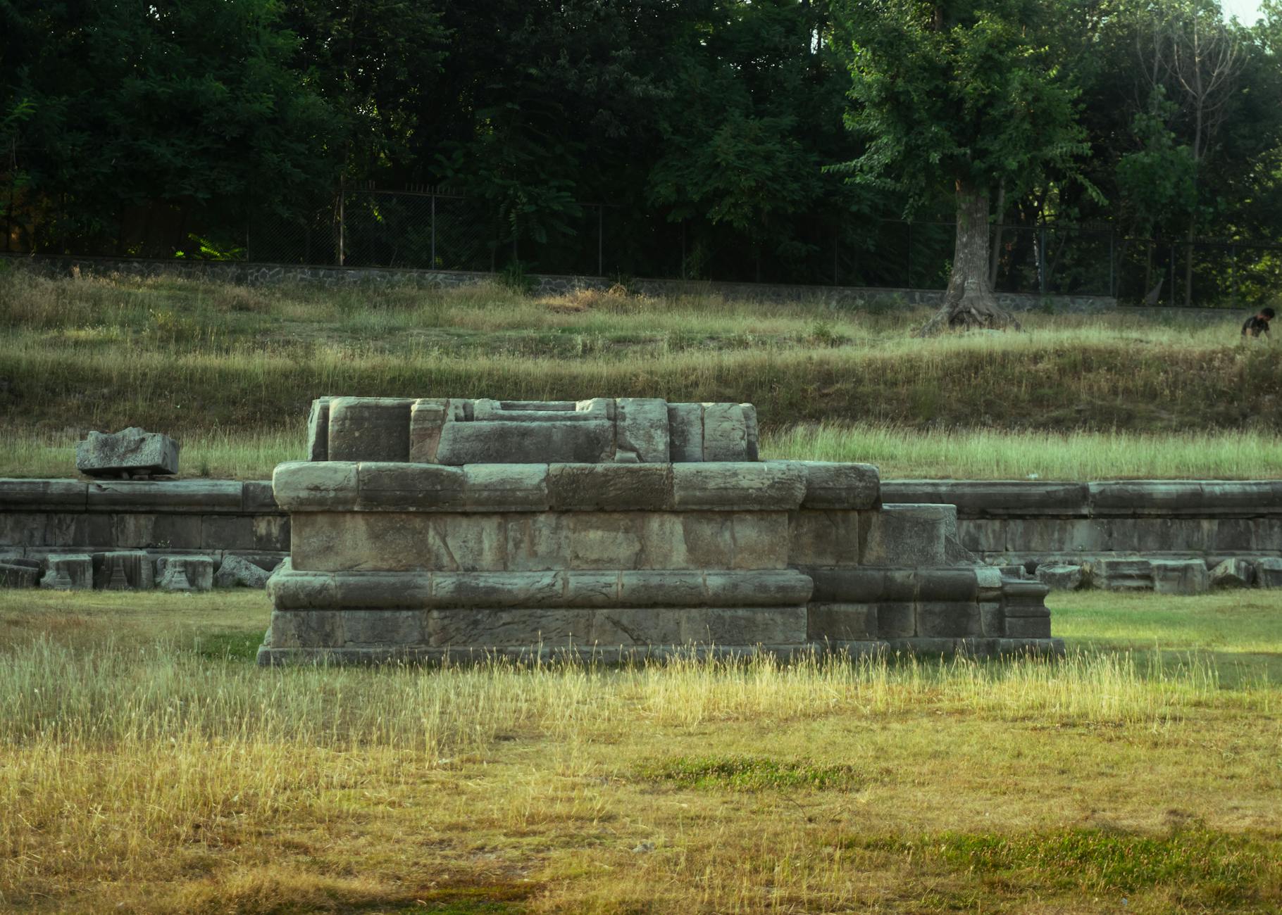 Estela maya tallada en piedra en el sitio arqueológico de Copán, Honduras
